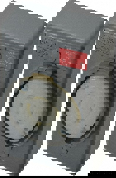 480 VAC, 20 Amp, L16-20R NEMA, Self Grounding Receptacle